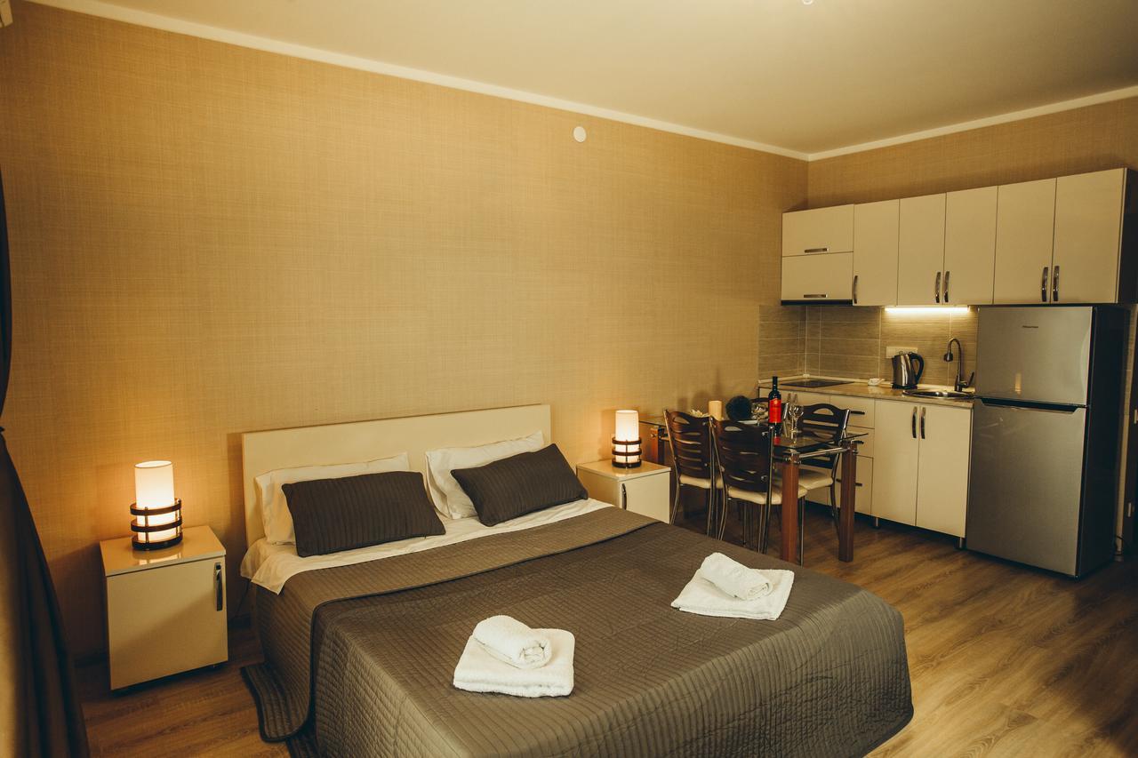 Sea Towers Suite Батуми Экстерьер фото
