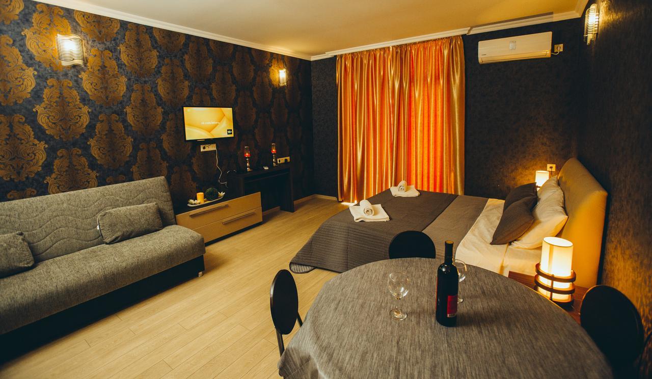 Sea Towers Suite Батуми Экстерьер фото