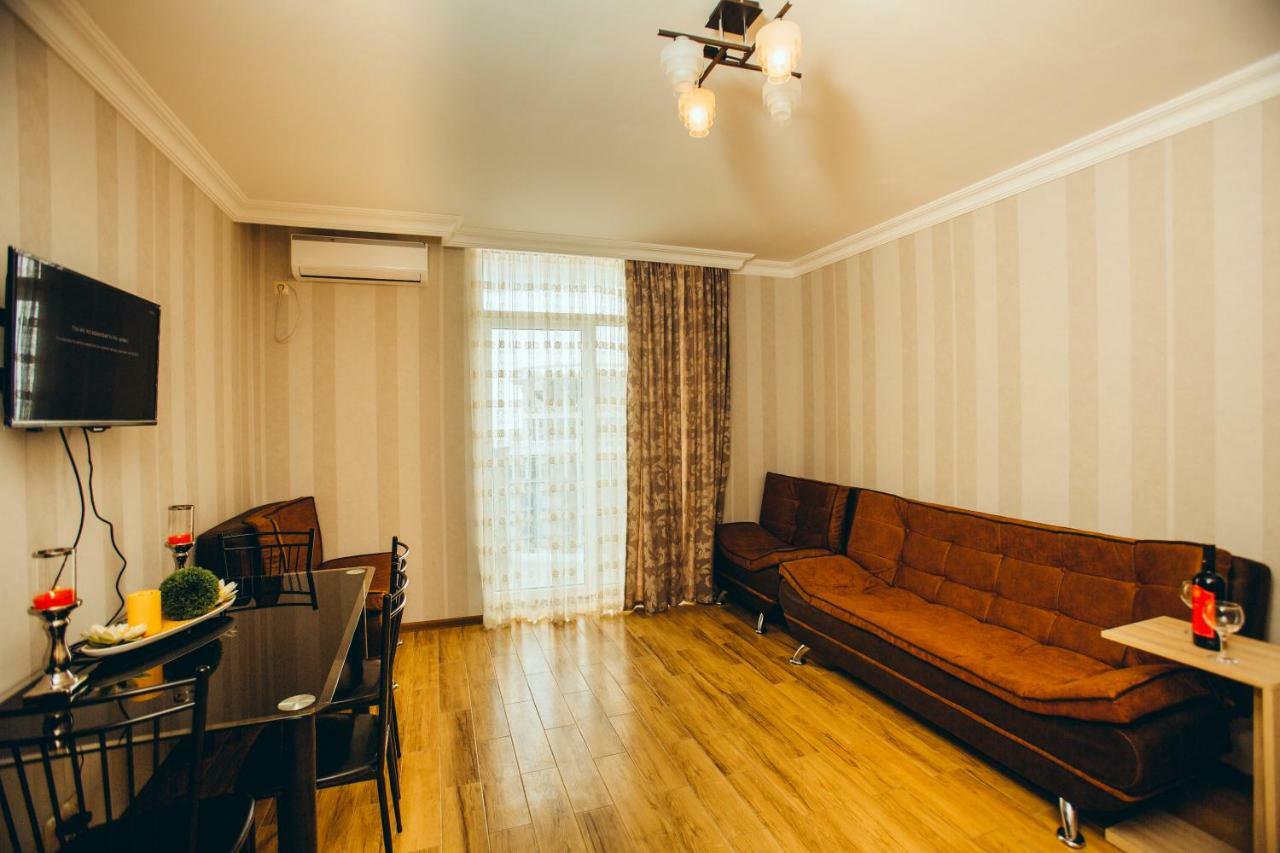 Sea Towers Suite Батуми Экстерьер фото