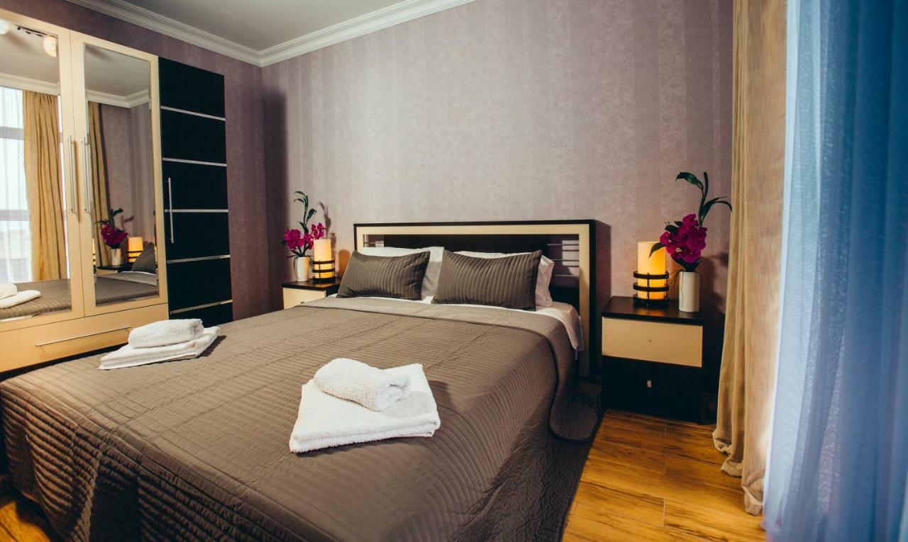Sea Towers Suite Батуми Экстерьер фото